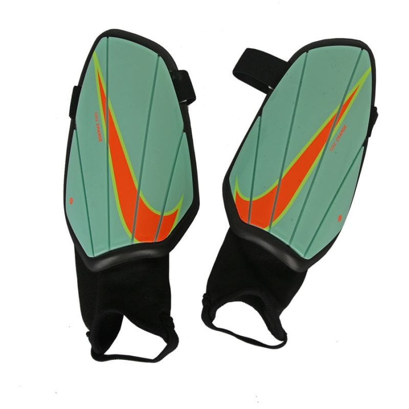 Nike Shin Pads Charge Y SP2165-379