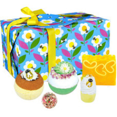 Bomb Cosmetics "Just Bee Yourself Giftpack - Gift set"