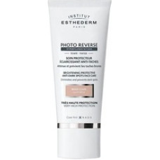 Institut Esthederm Tinted protective cream against pigment spots.