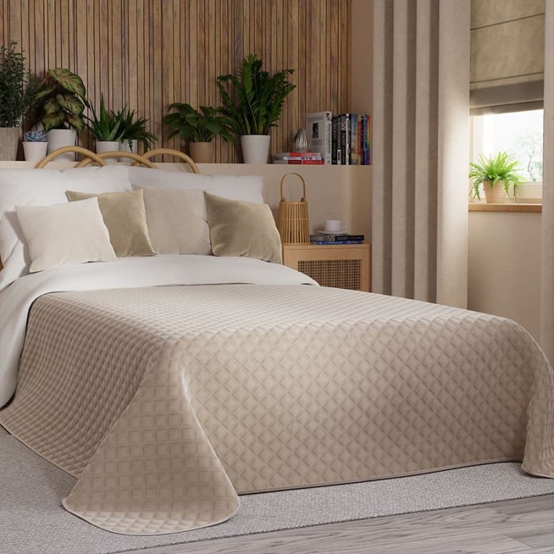 VELVI Dekoratīvais gultas pārklājs, izmērs 220x240cm, krāsa 015 tumšs krēms VELVI0/NAP/015/220240/1