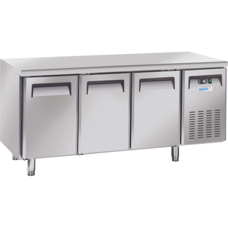 Arktic 3 durvju ledusskapja galds ar sānu skapi GN 1/1 400 l 350 W