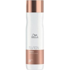 Wella Professional Intensely restorative shampoo for damaged hair Fusion ( Intense Repair Shampoo)