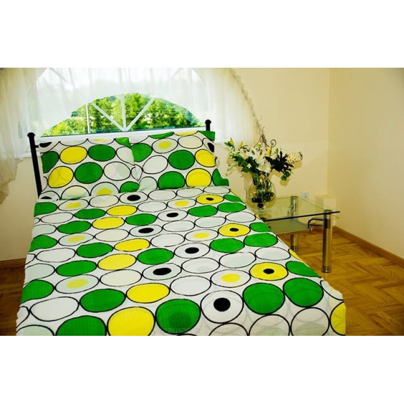 Mizas pakaiši 140x200 zaļi dzelteni apļi uz balta fona Akcija