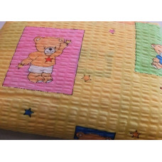 Mizas pakaiši 140x200 Lācīši, krāsaini kvadrātiņi, zvaigznes, pavadoņi uz dzeltena fona