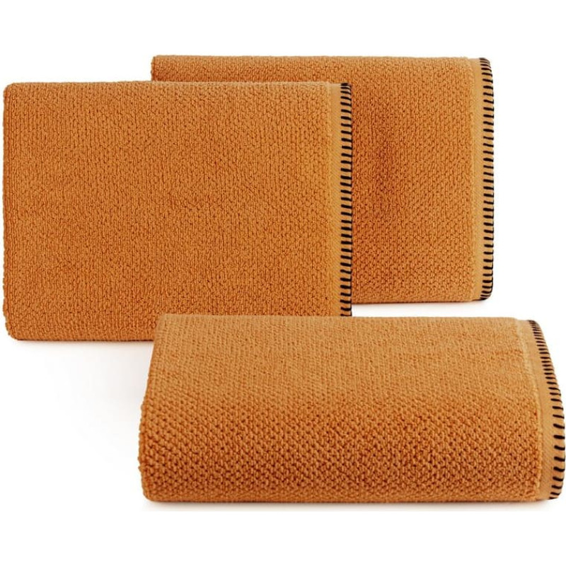 Dvielis 70x140 Mabel ķieģeļu sarkans ar kontrastējošu frotē malu iesējumu 500 g/m2