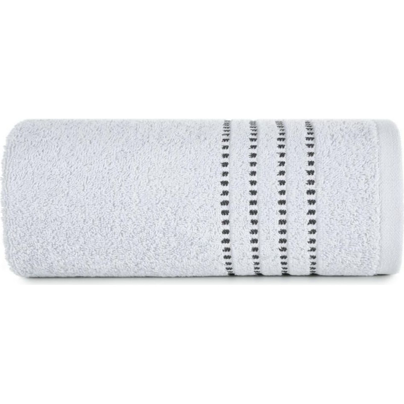 Dvielis 70x140 Fiore sudraba 500g/m2 frotē audums, dekorēts ar apmalīti plānu svītru veidā