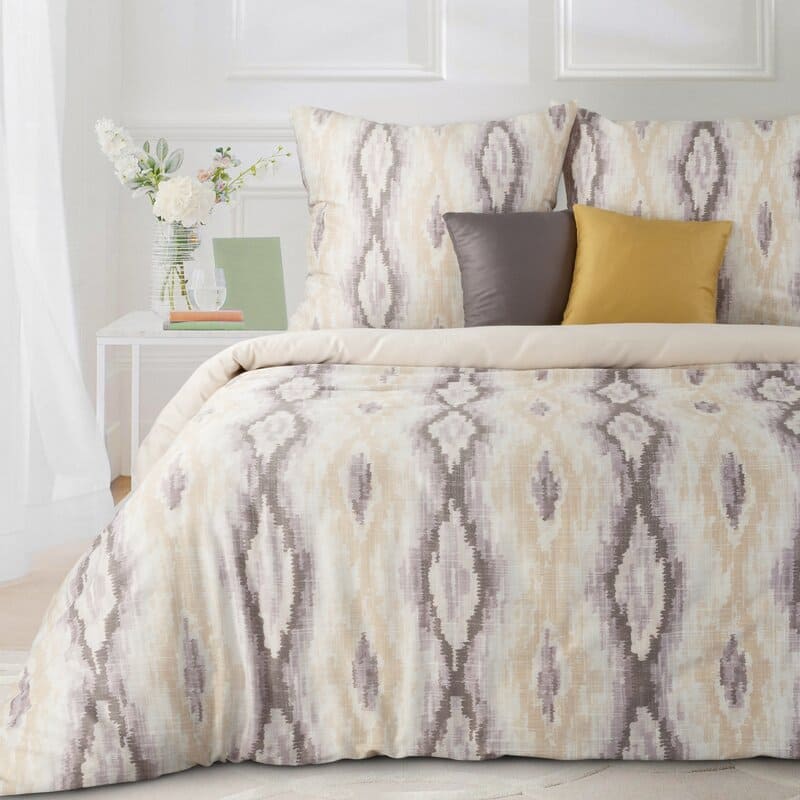 Satīna gultasveļa 220x200 Nika 24 krēmveida viršu ģeometrija