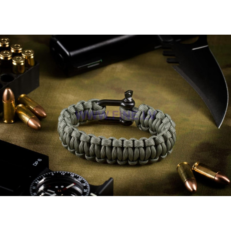 Invader Gear Shackle Bracelet