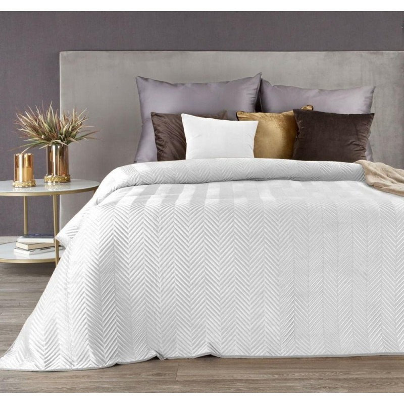 Dekoratīvais gultas pārklājs 200x220 Sofijas balts velūrs