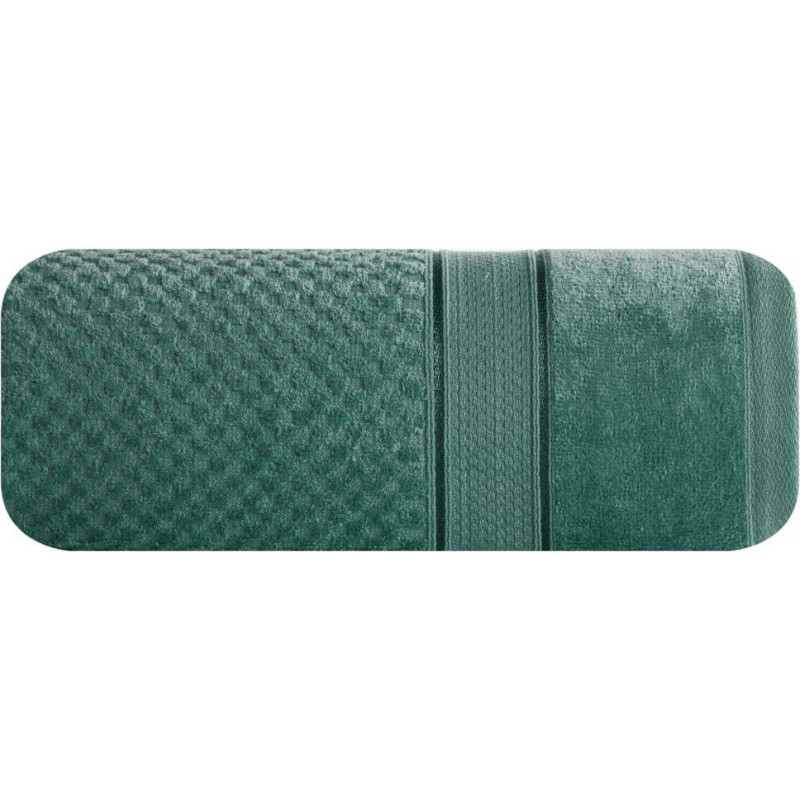 Jessi dvielis 70x140 tumši zaļš frotē audums 500g/m2 ar reljefu čekas rakstu un velūra apmali