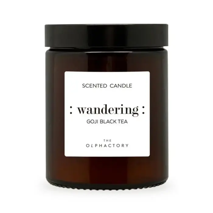 The Olphactory, Wandering Goji Black Tea, Goji, Smaržīga svece, 135 g
