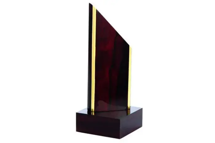Tryumf Wooden Trophy