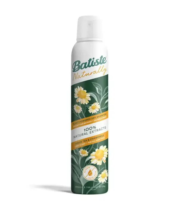 Batiste Naturally Zaļās tējas un kumelīšu atsvaidzinošs, eļļu absorbējošs sausais šampūns 200 ml