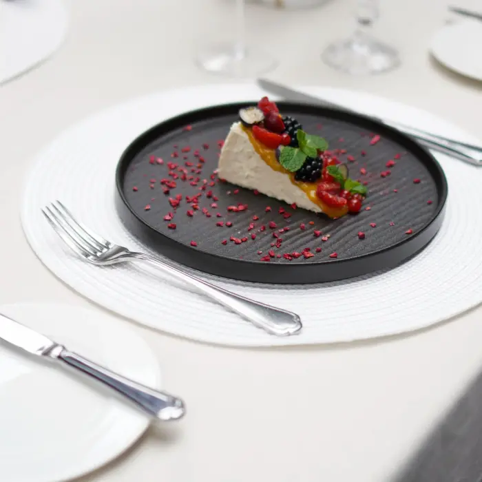 Chef table placemat, diameter 38 cm, white, round Photo