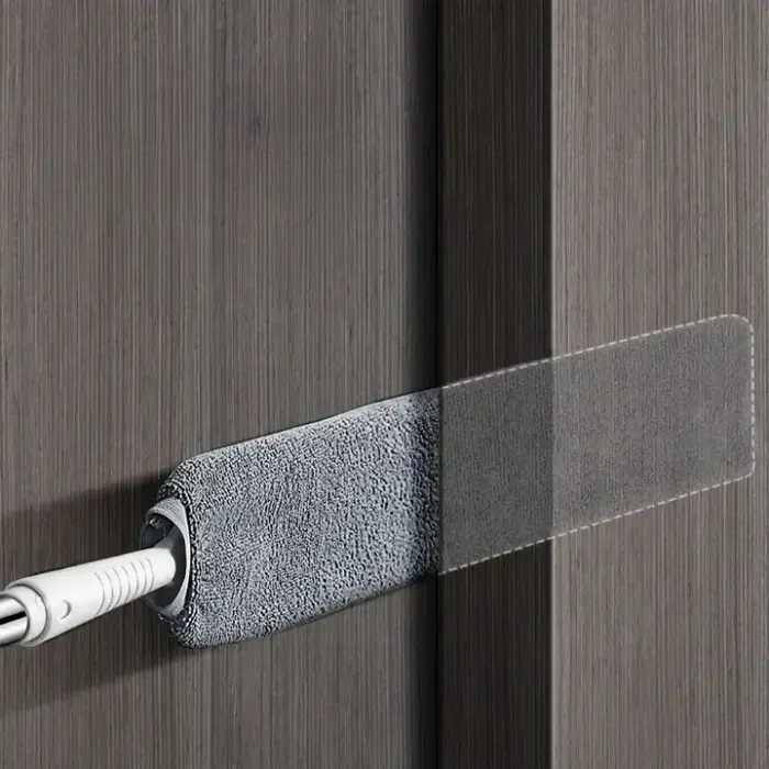 Retractable slit duster Photo