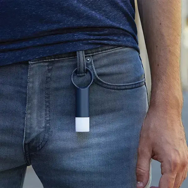 Lexon Nomaday Flash LED Keychain dark blue LL137DB Foto 9