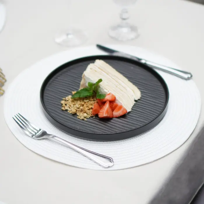 Chef table placemat, diameter 38 cm, white, round Photo
