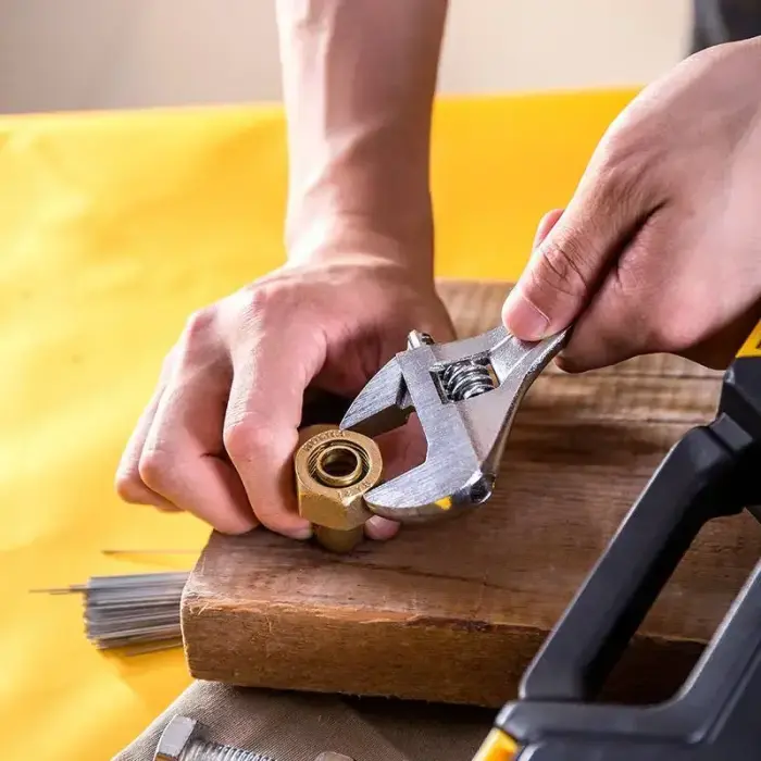 Adjustable Spanner 8" Deli Tools EDL008A (silver) Photo