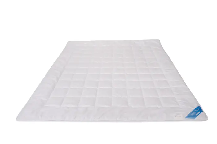 Anti-allergic summer duvet 200x220 cm Body Nice Piórex