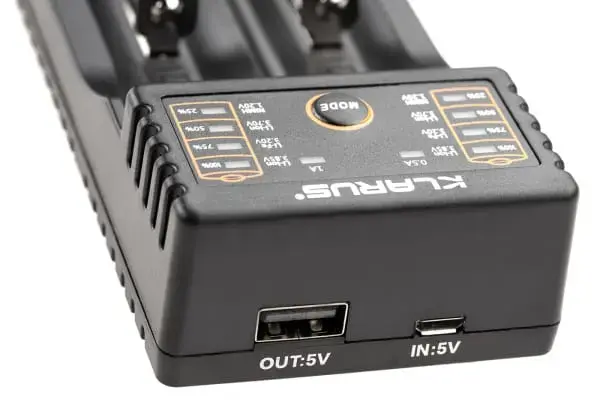 K2 V2 akumulatoru lādētājs Foto 6