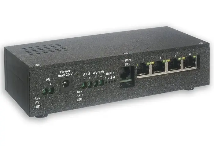 TINYCONTROL 4-port PoE switch with PV panel and battery operation