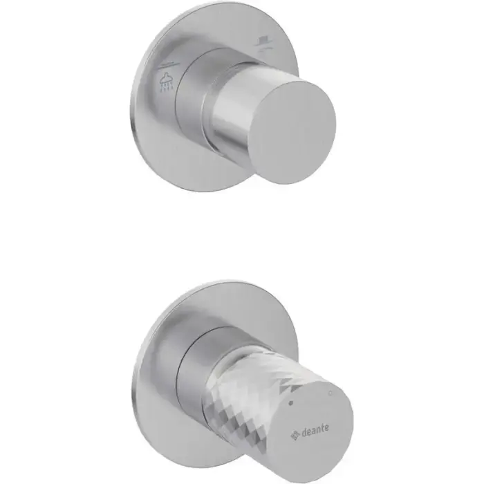 Concealed shower tap with shower diverter