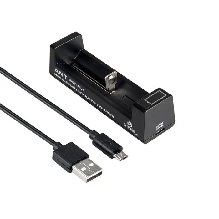 XTAR FAST CHARGER FOR CYLINDRICAL BATTERY LI-ION 18650 ANT MC1+
