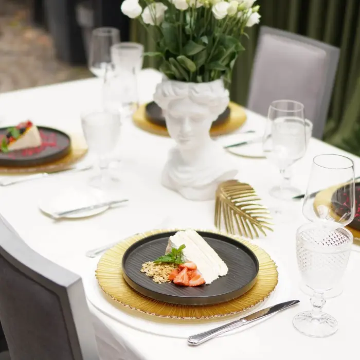 Chef table placemat, diameter 38 cm, white, round Photo