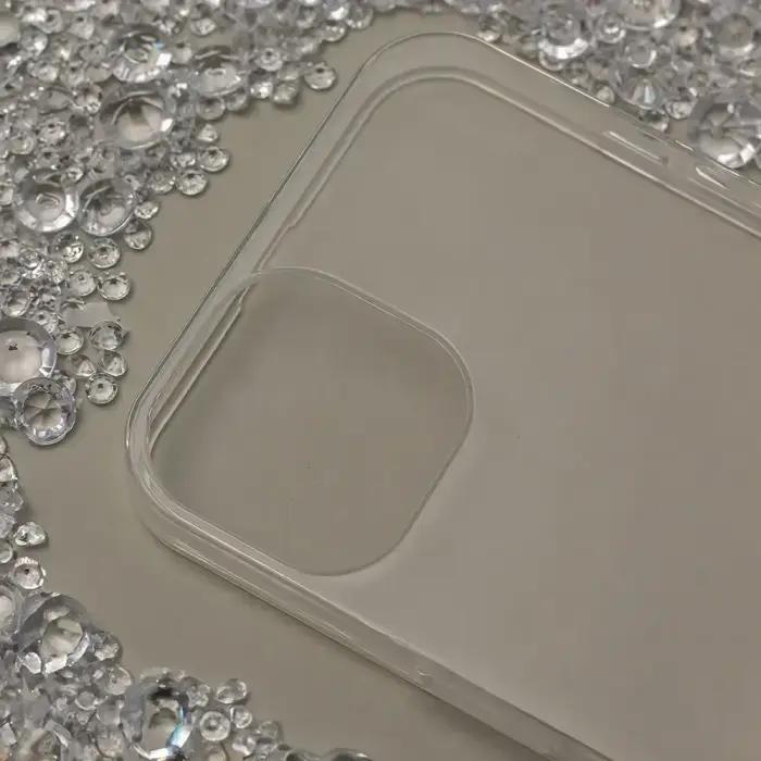 Slim case 1 mm for iPhone 16e transparent Photo