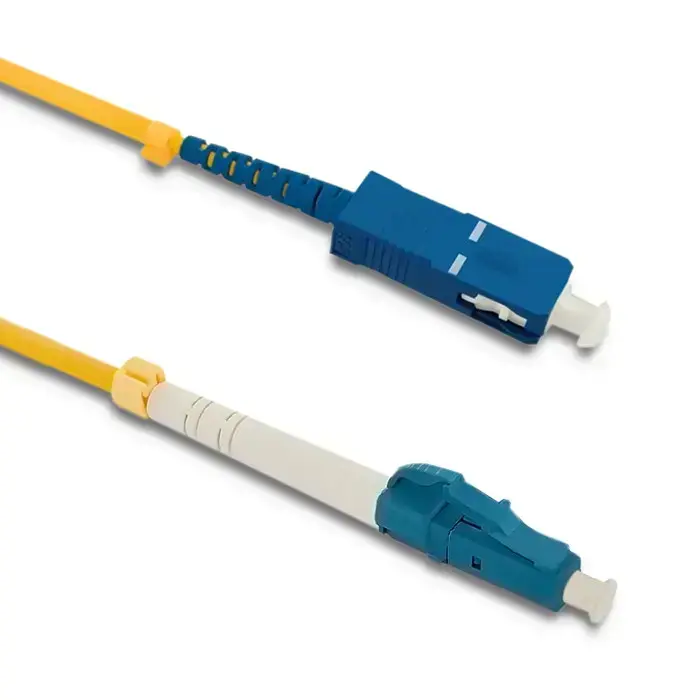 Qoltec optiskais plāksterkabelis LC/UPC - SC/UPC | Vienmodu | 9/125 | G652D | Simplex | 0.5m