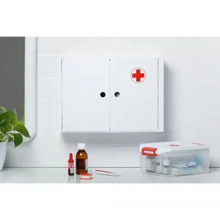 Horizontali vonios spintelė-vaistinėlė Photo