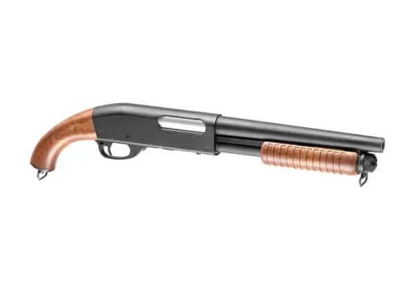 M870 bise, īsā versija ar koka elementiem